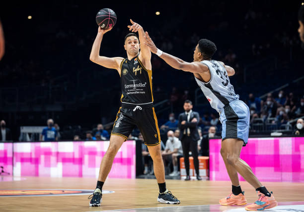 社交媒体为 社交媒体为